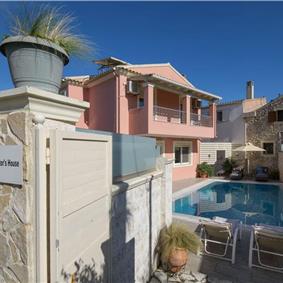 7 bedroom seaside villa with pool, Kassiopi, sleeps 13